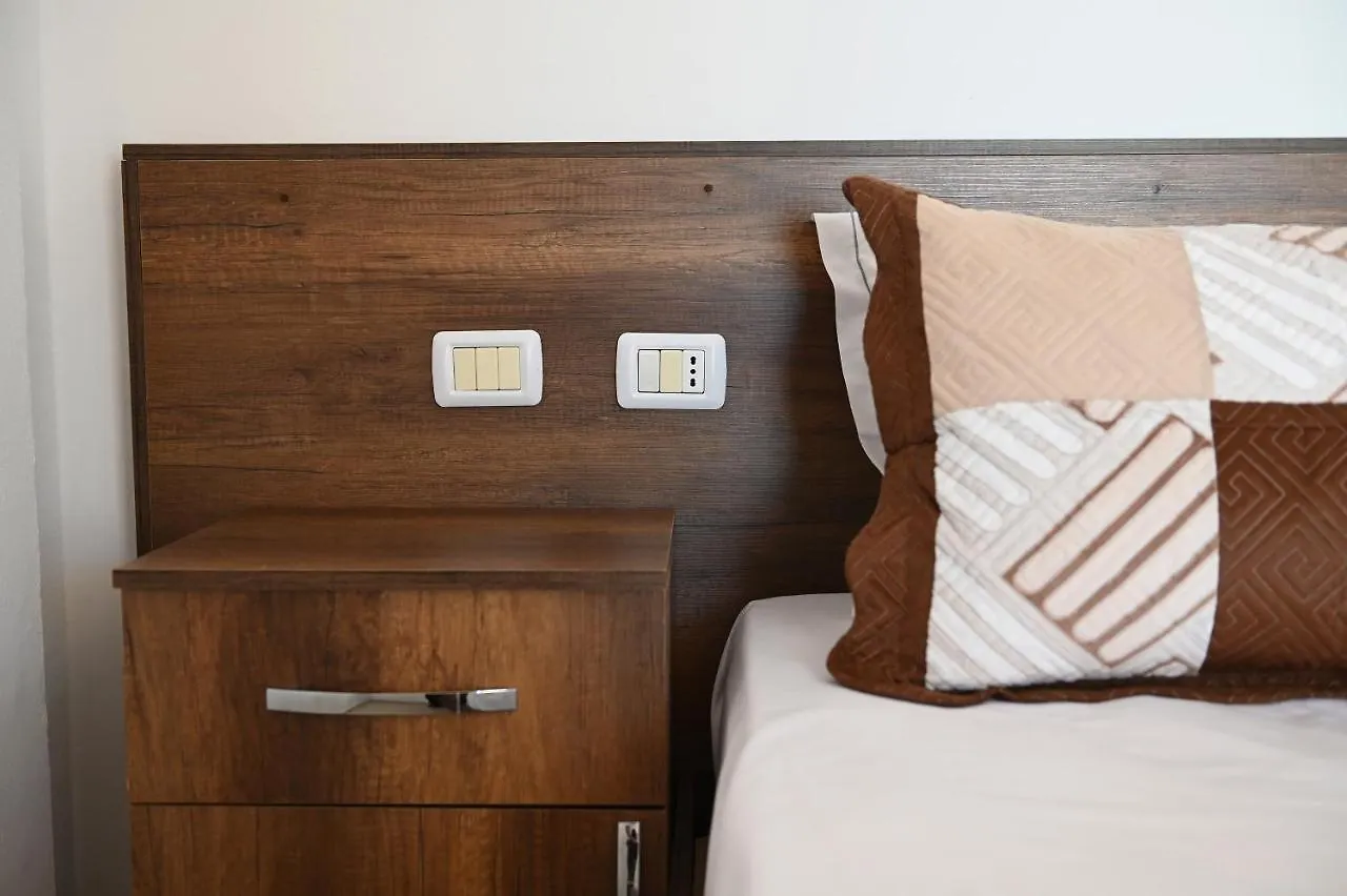 Hotel Vila Oxinn Kryemëdhej