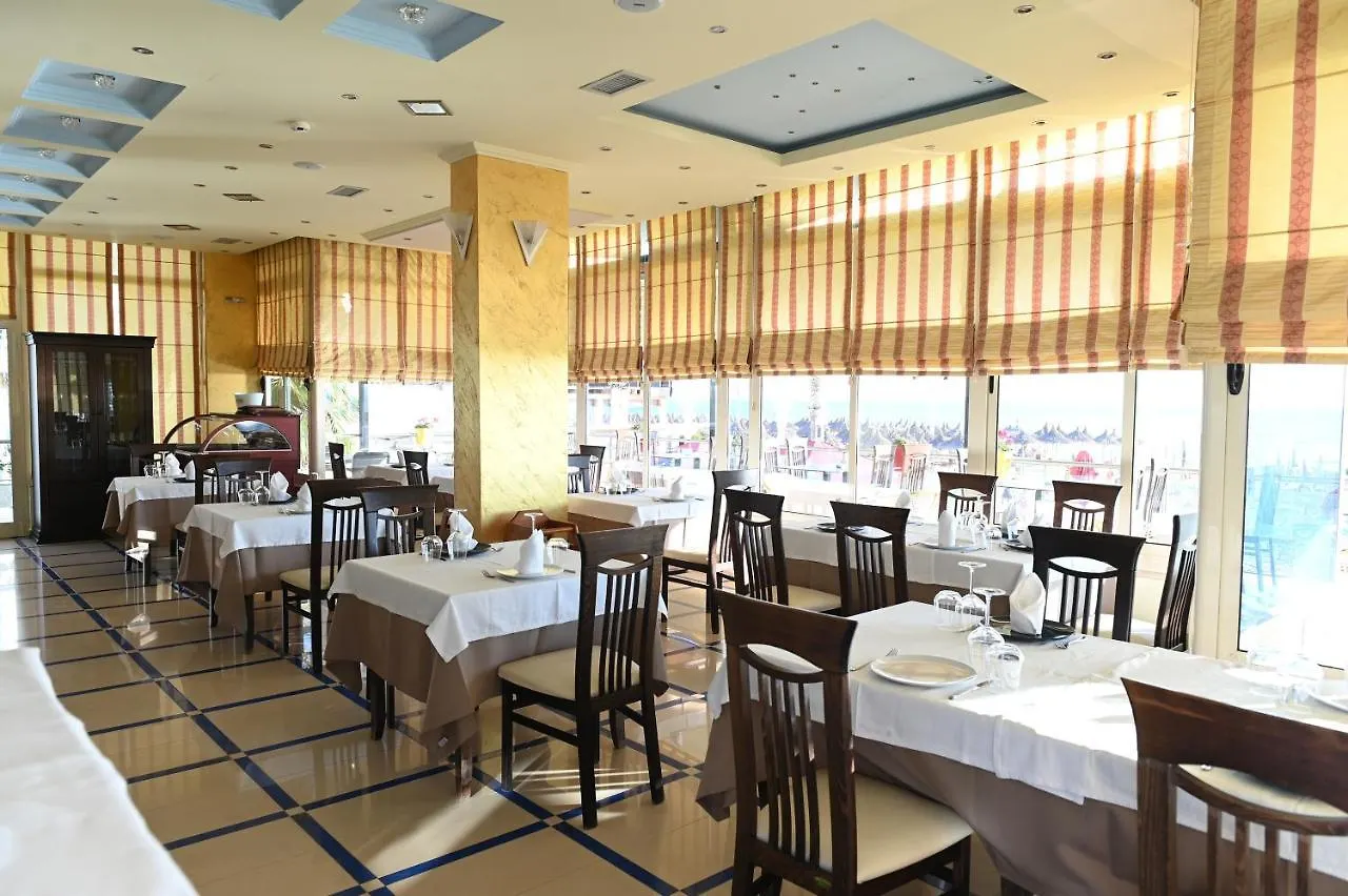 Hotel Vila Oxinn Kryemëdhej