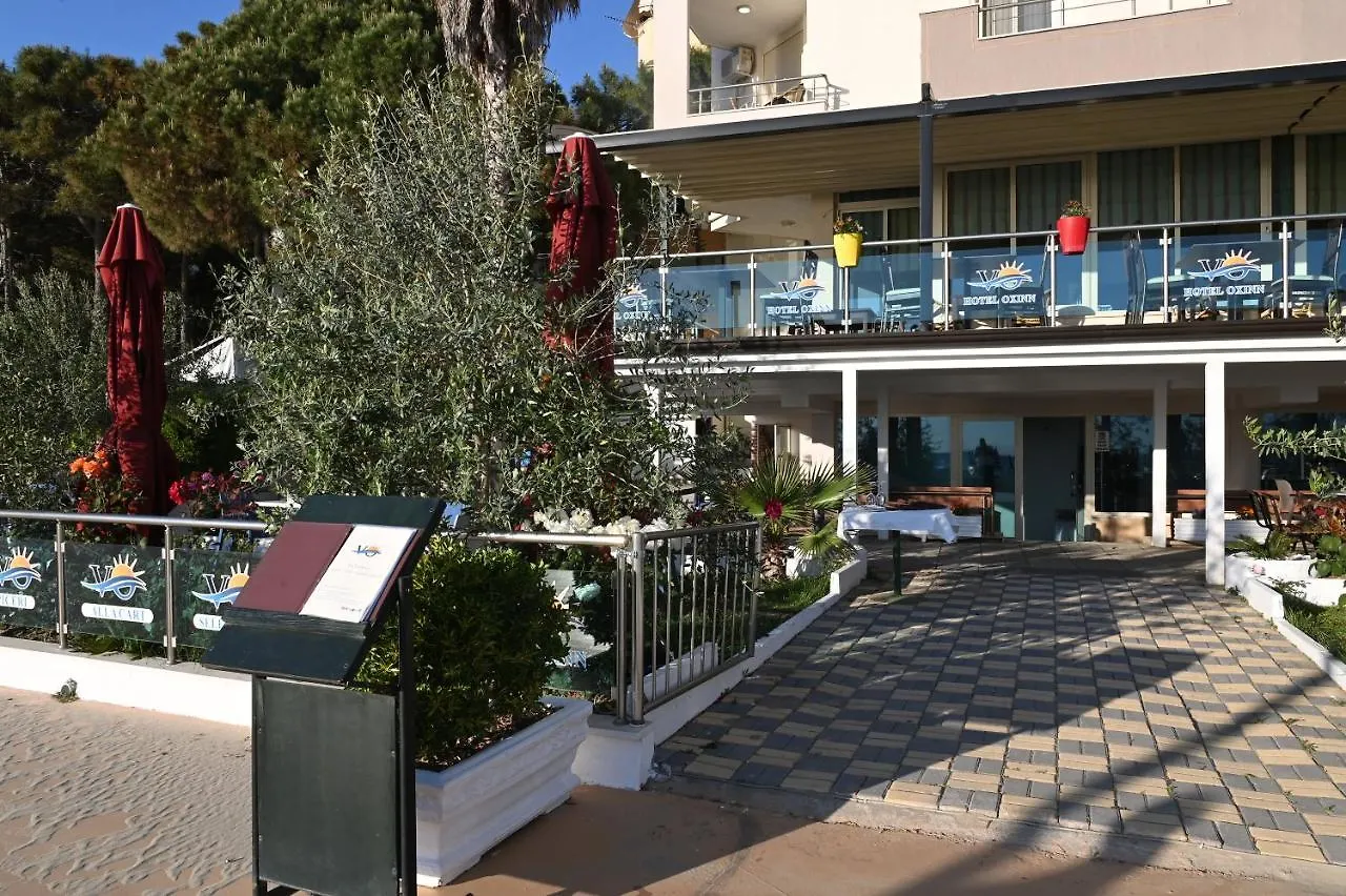 Vila Oxinn Kryemëdhej Albania
